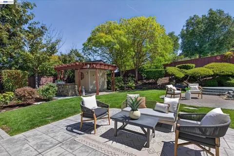 $2,598,000 | 25 Crown Valley Court, Danville, CA 94506