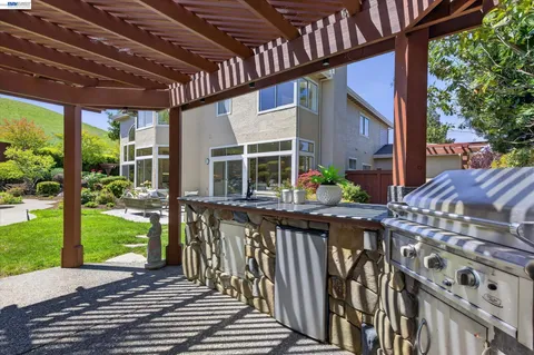 $2,598,000 | 25 Crown Valley Court, Danville, CA 94506