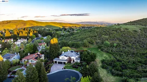 $2,598,000 | 25 Crown Valley Court, Danville, CA 94506