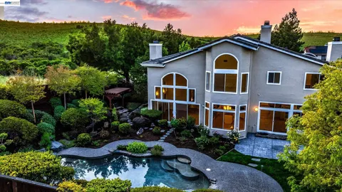 $2,598,000 | 25 Crown Valley Court, Danville, CA 94506
