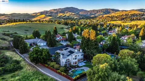 $2,598,000 | 25 Crown Valley Court, Danville, CA 94506