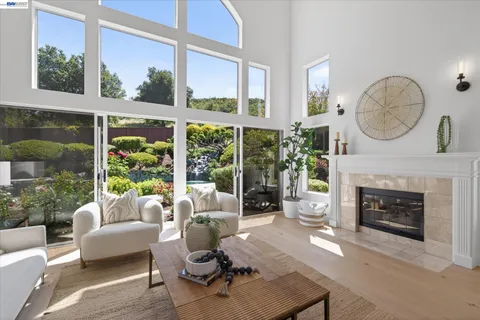 $2,598,000 | 25 Crown Valley Court, Danville, CA 94506