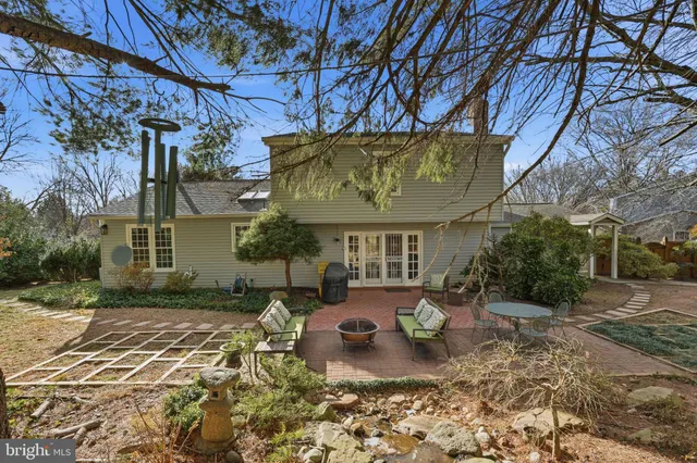 $1,124,900 | 3 Scottview Court, Potomac, MD 20854