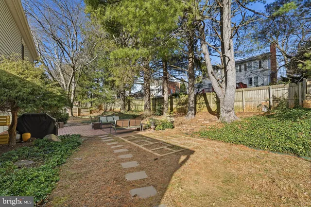 $1,124,900 | 3 Scottview Court, Potomac, MD 20854