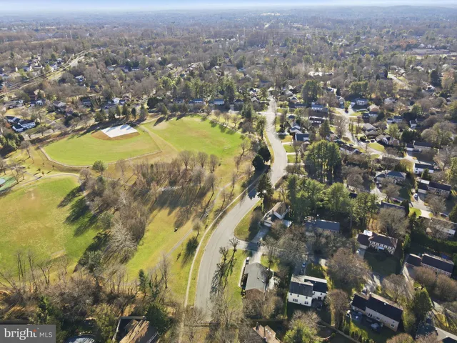 $1,124,900 | 3 Scottview Court, Potomac, MD 20854