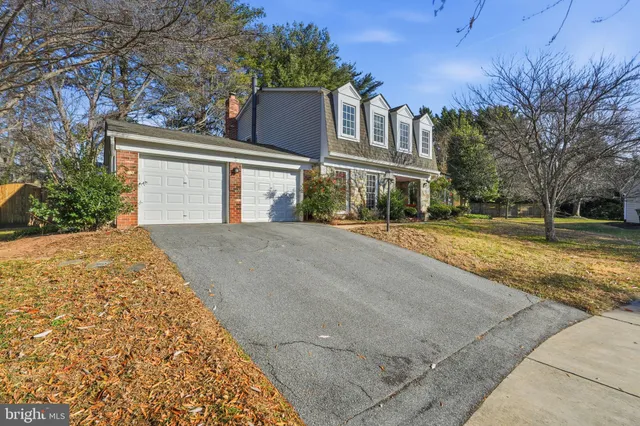 $1,124,900 | 3 Scottview Court, Potomac, MD 20854