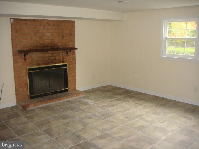6712 Old Stage Road Rockville, MD 20852 - Photo 8 of 16 Family Room