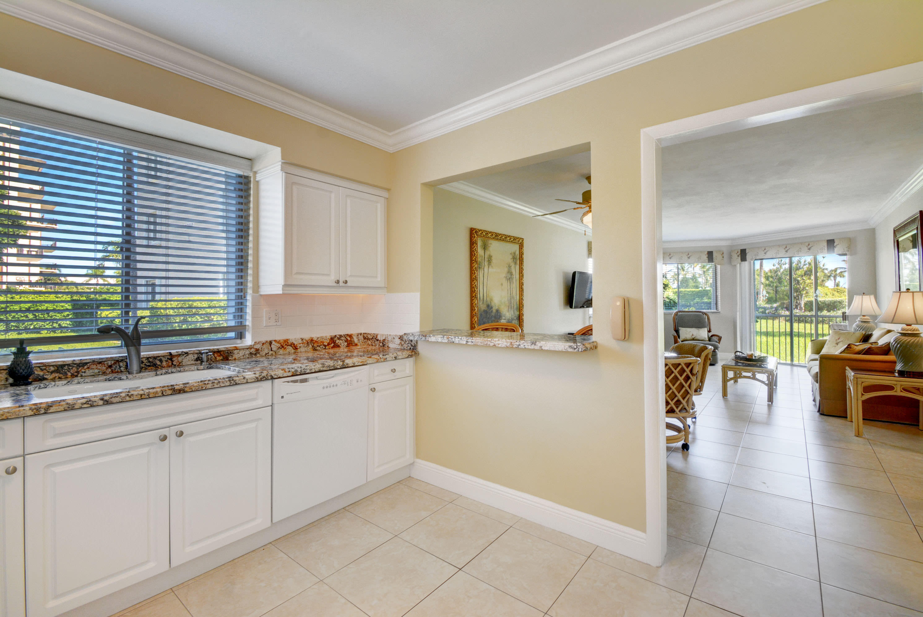 2730 Banyan Road, Unit B1 Boca Raton, FL 33432 - Photo 9 of 35 Kitchen 2