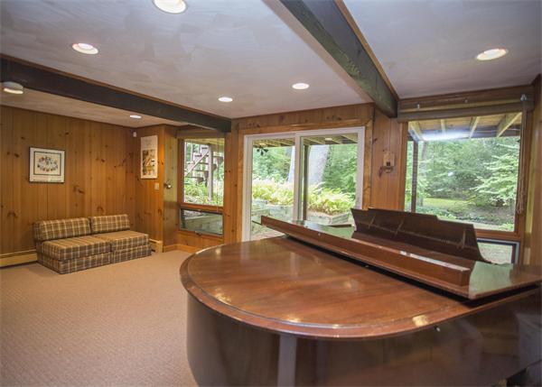 64 Thayer Farm Road Attleboro, MA 02703 - Photo 20 of 30 Gallery Image 20