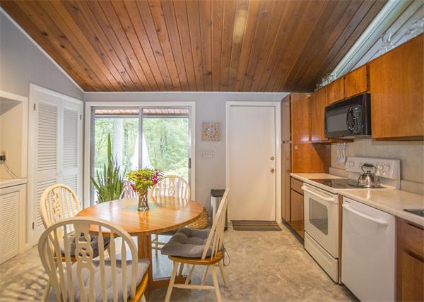 64 Thayer Farm Road Attleboro, MA 02703 - Photo 5 of 30 Gallery Image 5