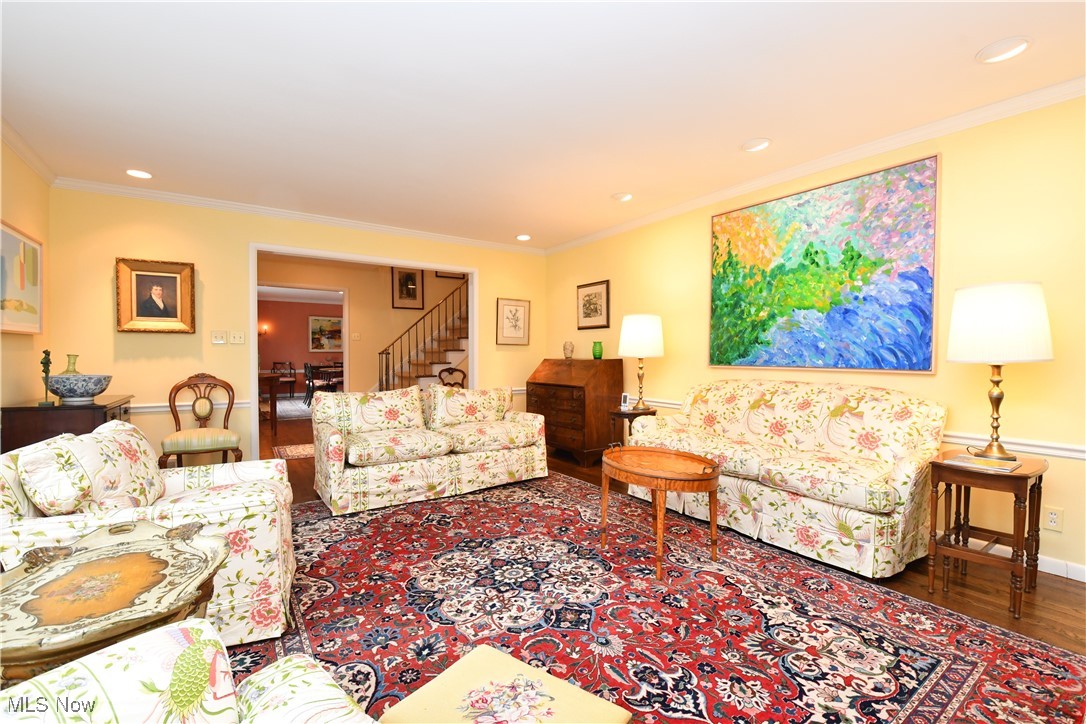 19913 Shelburne Road Cleveland, OH 44118 - Photo 7 of 34 Gallery Image 7