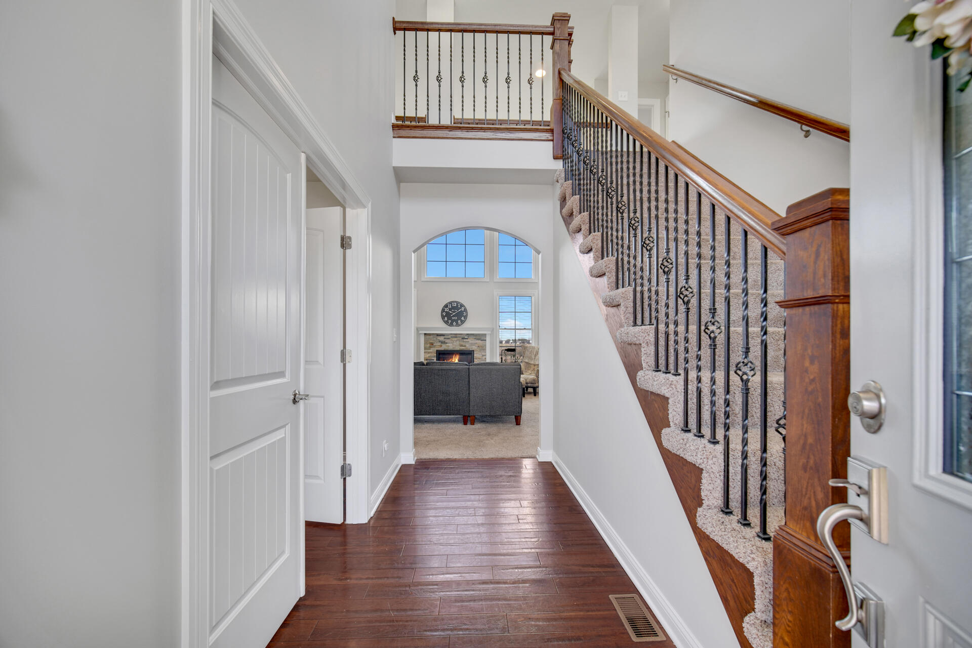 9757 Garden Way St. John, IN 46373 - Photo 3 of 40 1920x1280