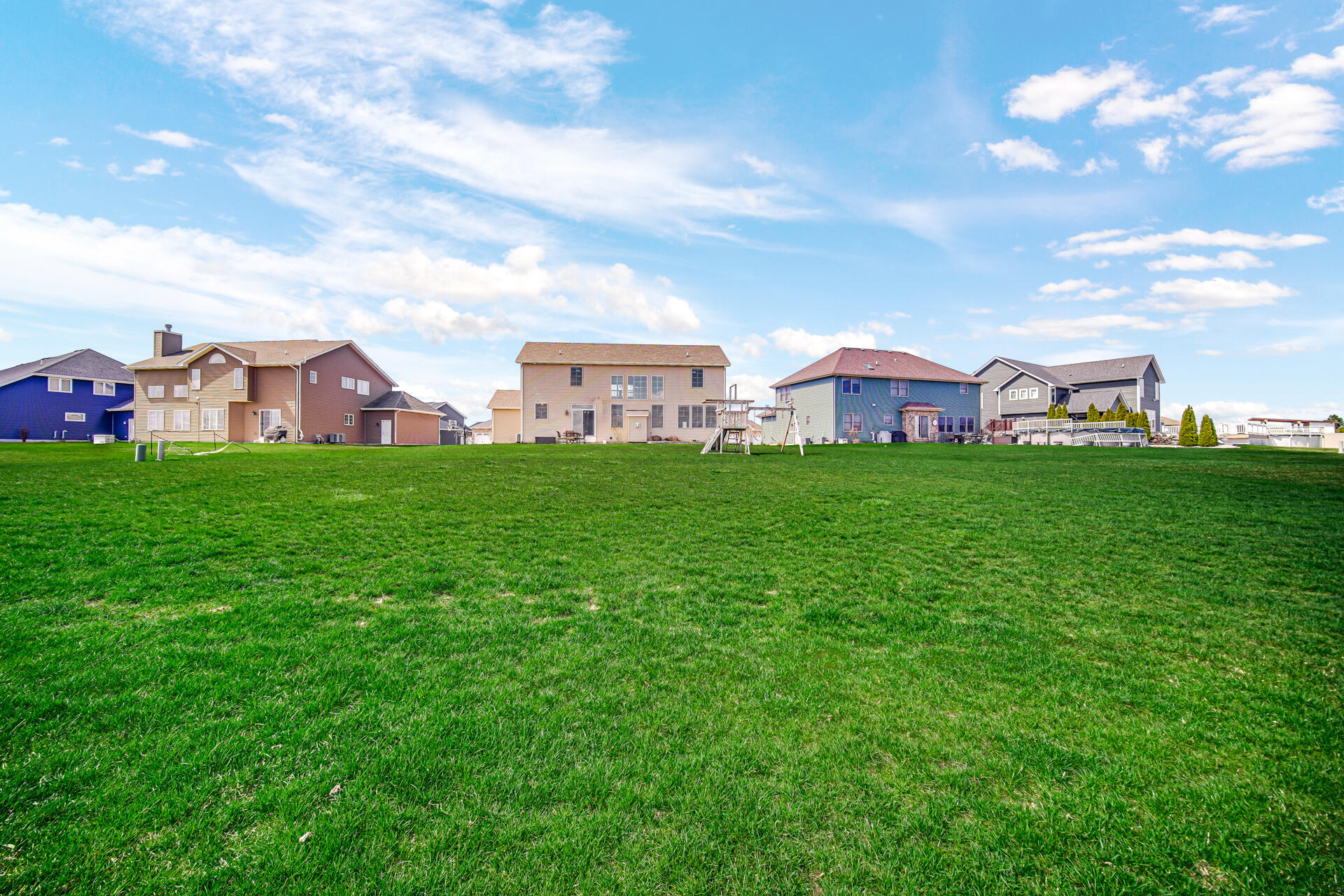 9757 Garden Way St. John, IN 46373 - Photo 37 of 40 1920x1280