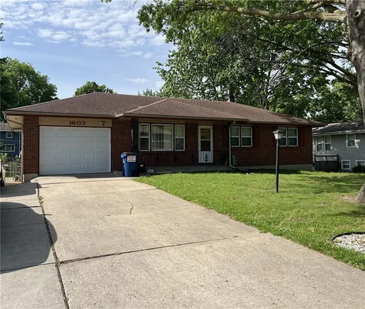 $225,000 | 1603 Northeast 75th Street, Gladstone, MO 64118