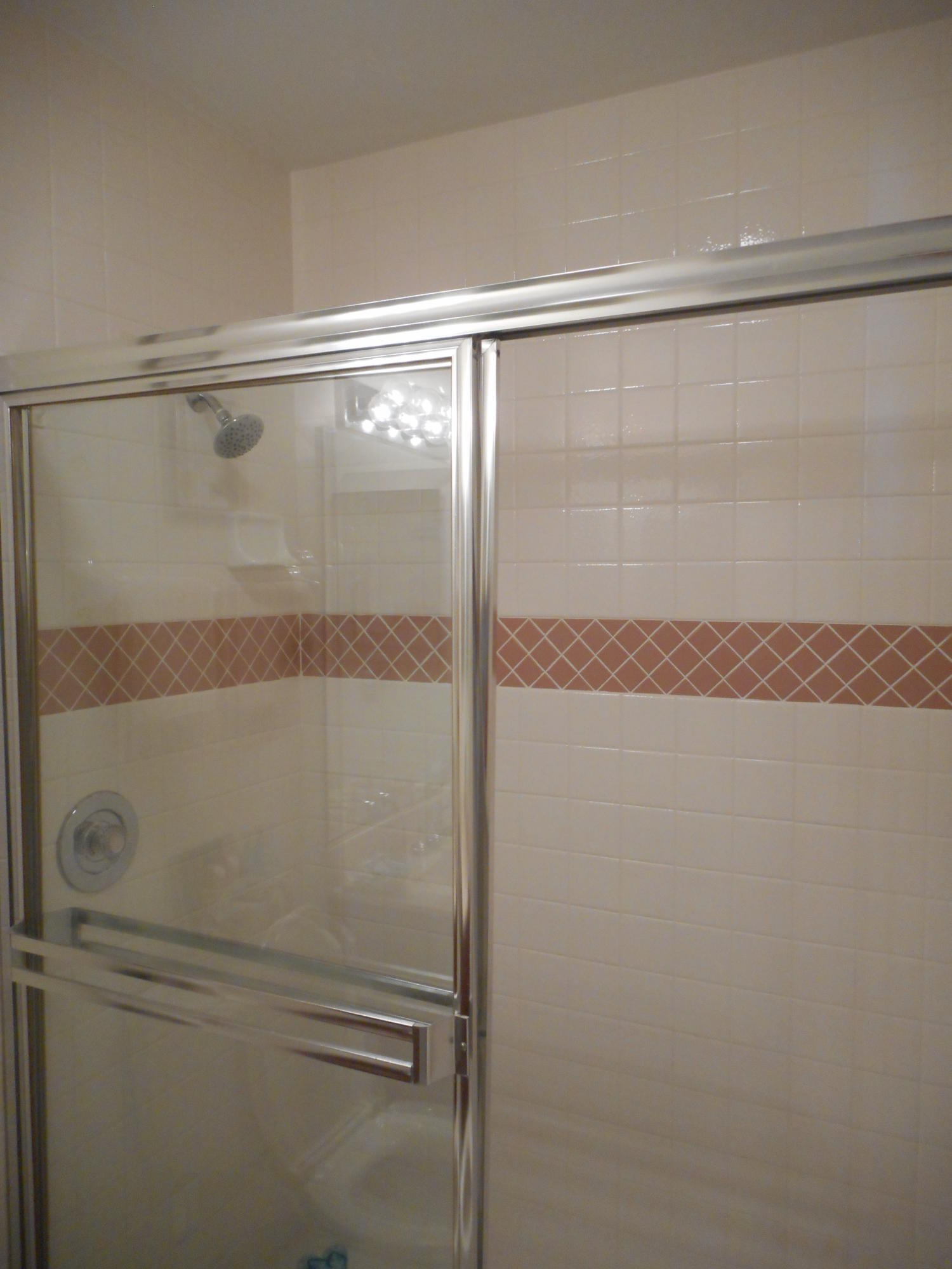 4072 Gator Trace Road Fort Pierce, FL 34982 - Photo 20 of 25 Guest bath shower