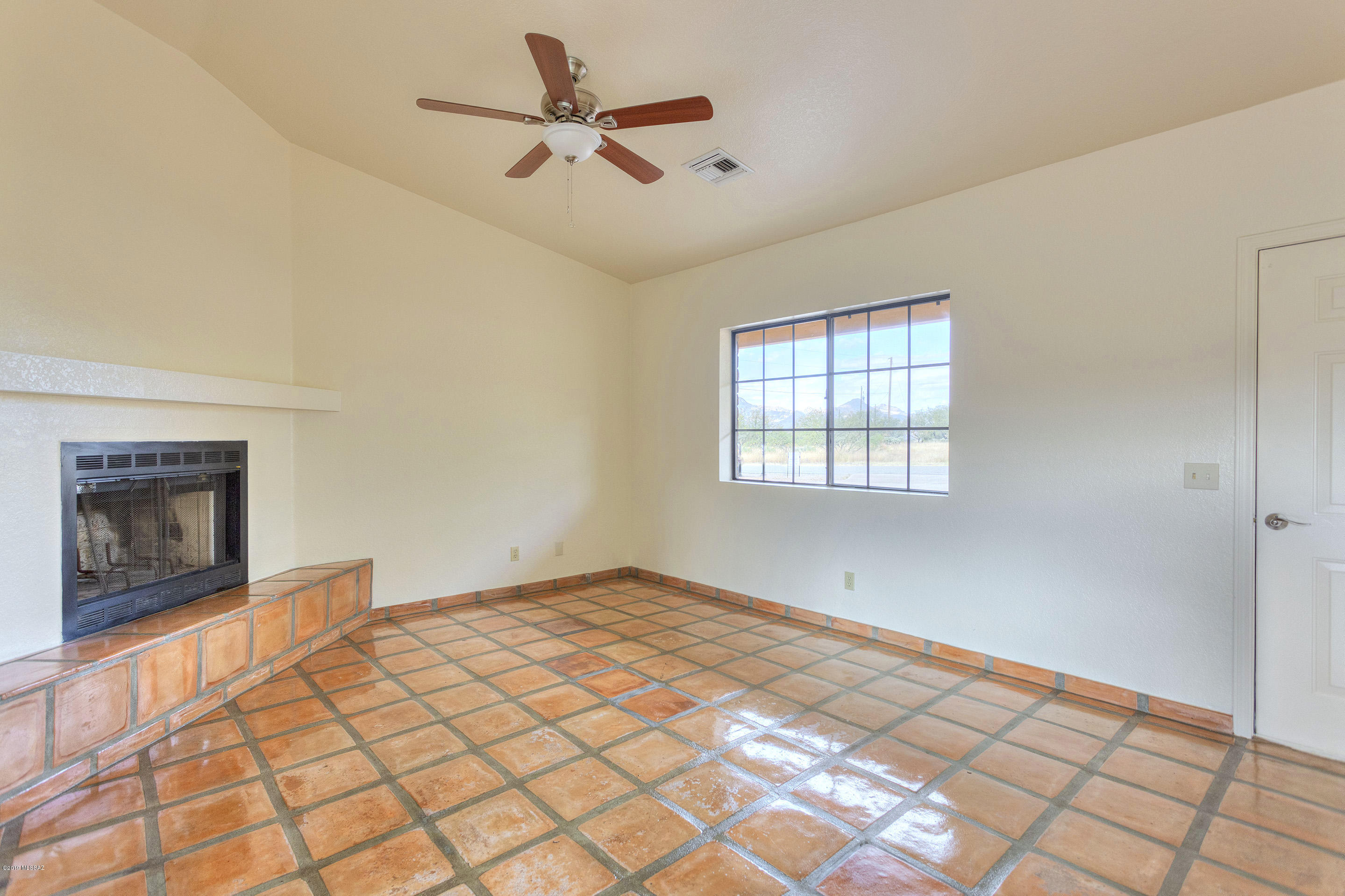 151 Calle Tiburon Rio Rico, AZ 85648 - Photo 5 of 22