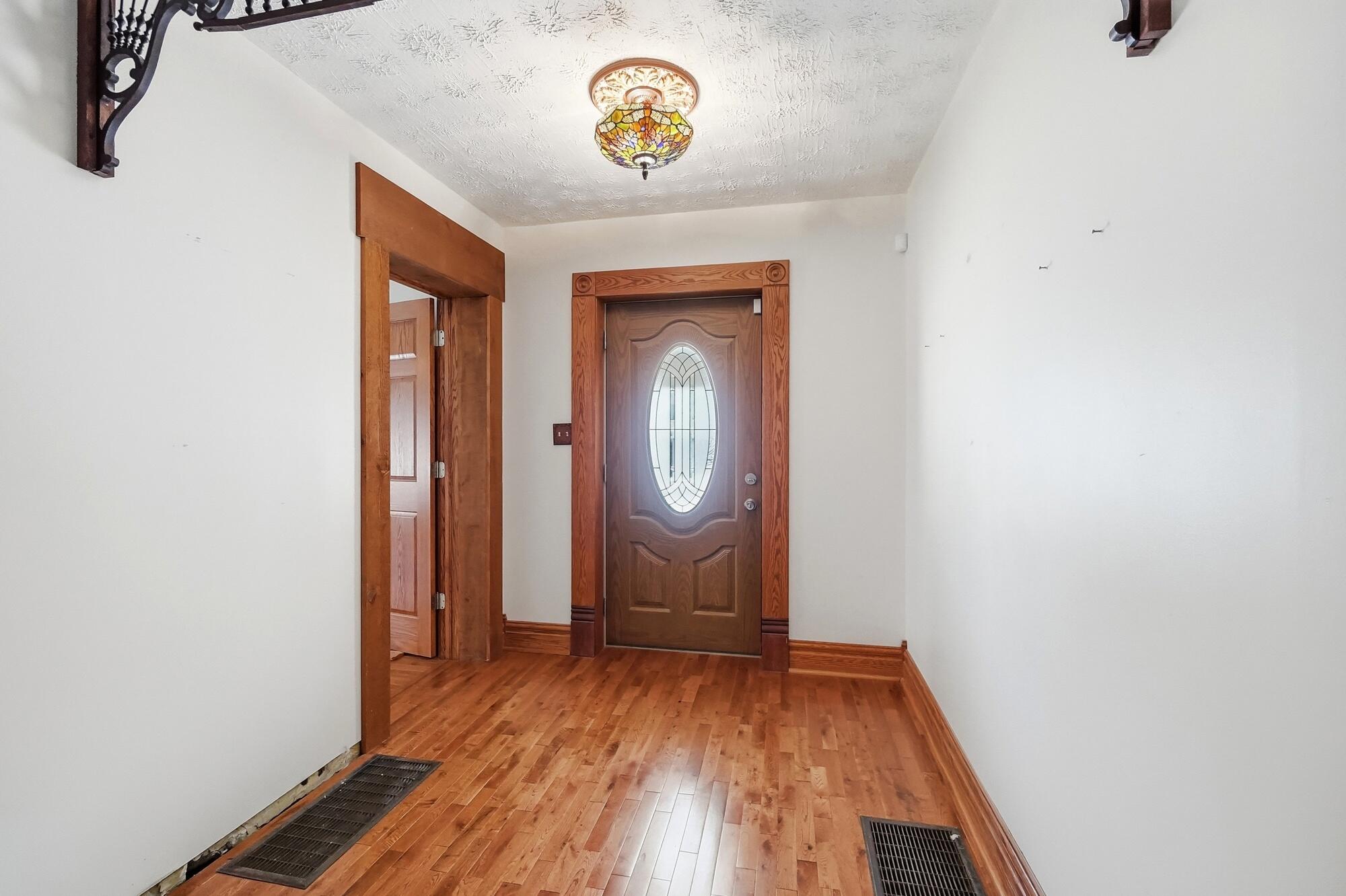 649 East High Street Springfield, OH 45505 - Photo 11 of 79 010