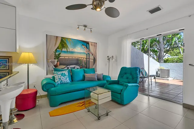 $819,000 | 798 Crandon Boulevard, Unit 16C, Key Biscayne, FL 33149