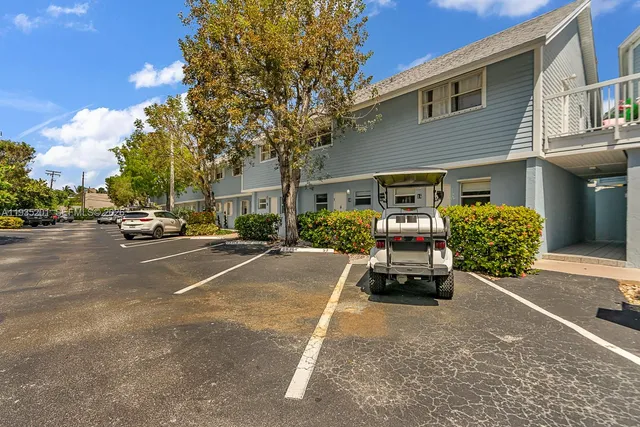 a car parked in front of a building