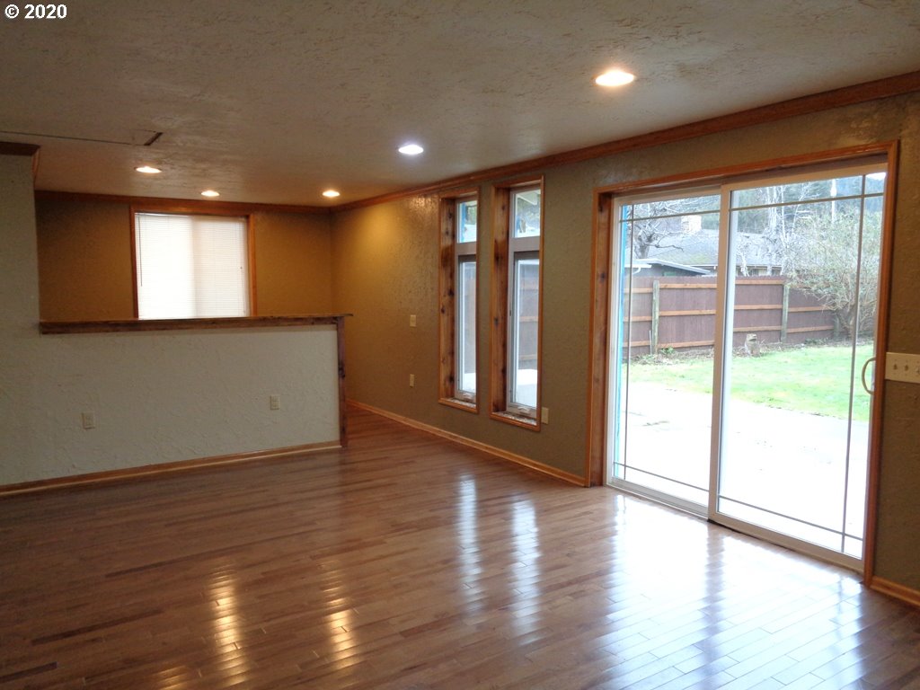 3180 Ridgeway Drive Reedsport, OR 97467 - Photo 13 of 31 Gallery Image 13