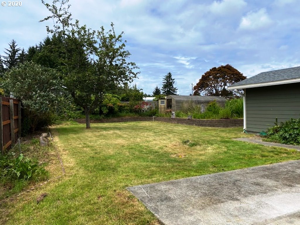 3180 Ridgeway Drive Reedsport, OR 97467 - Photo 29 of 31 Gallery Image 29