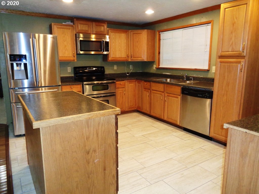 3180 Ridgeway Drive Reedsport, OR 97467 - Photo 5 of 31 Gallery Image 5