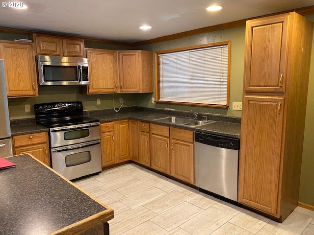 3180 Ridgeway Drive Reedsport, OR 97467 - Photo 6 of 31 Gallery Image 6
