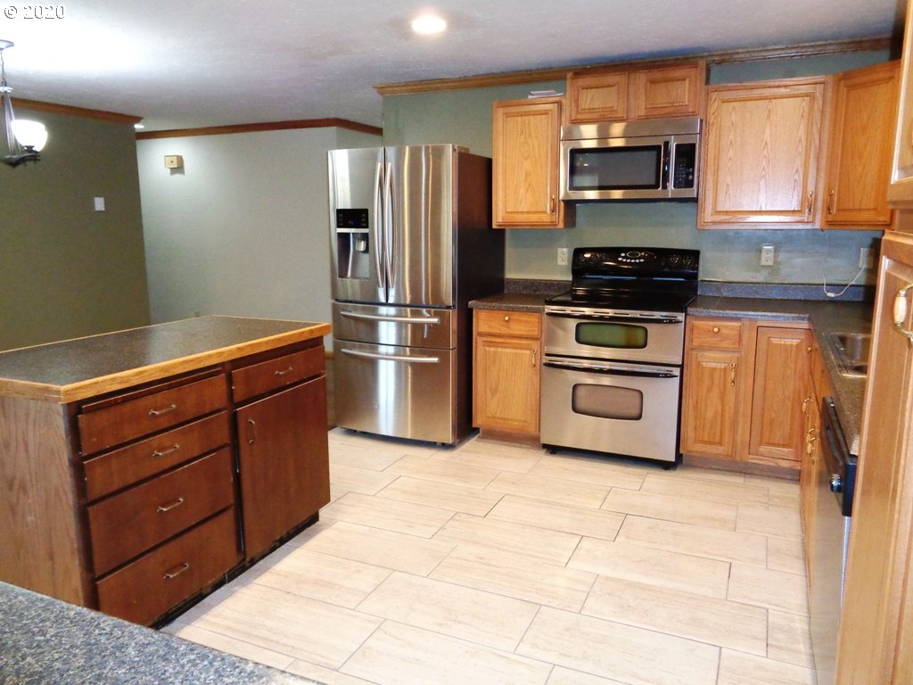 3180 Ridgeway Drive Reedsport, OR 97467 - Photo 9 of 31 Gallery Image 9