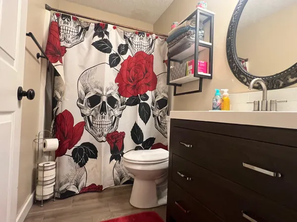 $2,400 | 318 Riverchase Boulevard, Crestview, FL 32536