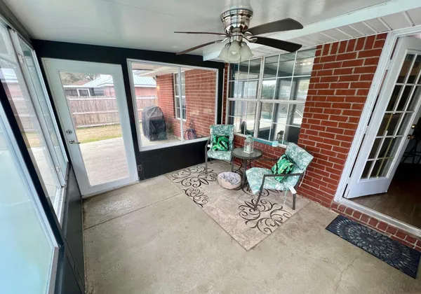$2,400 | 318 Riverchase Boulevard, Crestview, FL 32536