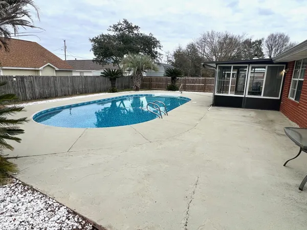 $2,400 | 318 Riverchase Boulevard, Crestview, FL 32536