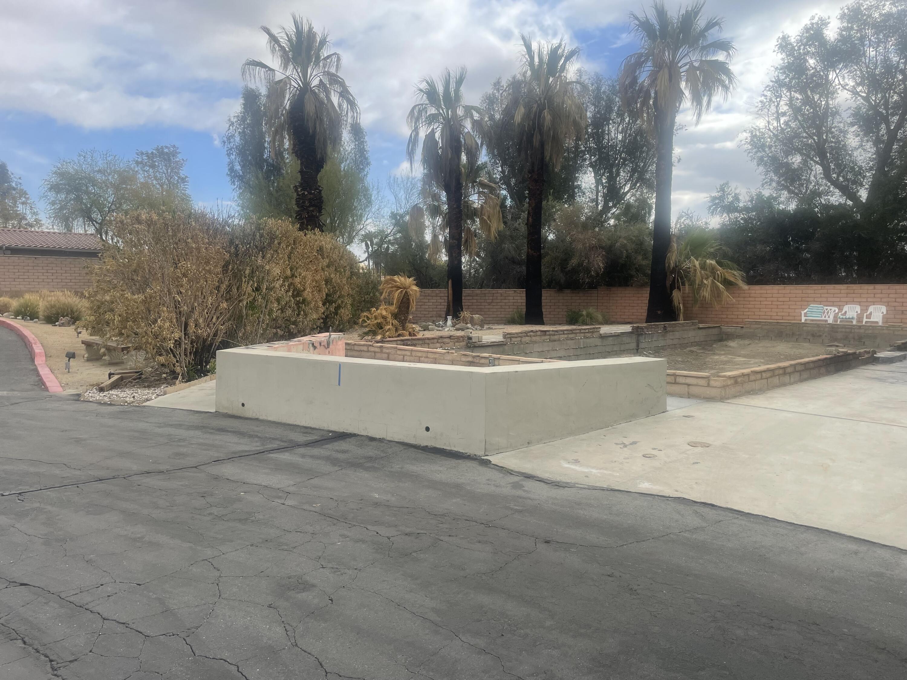 70260 Highway 111 Rancho Mirage, CA 92270 - Photo 2 of 5 IMG_2718