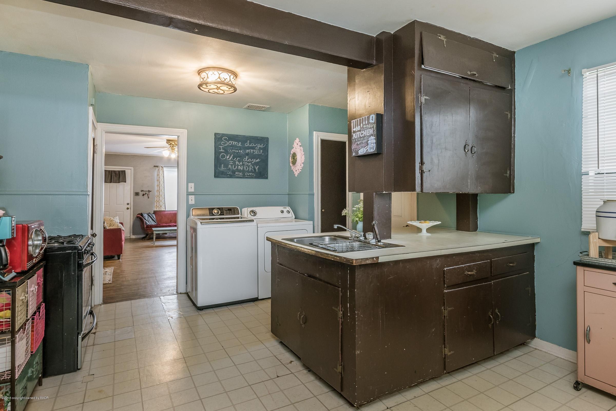 4011 South Tyler Street Amarillo, TX 79110 - Photo 3 of 18 007_Kitchen-2