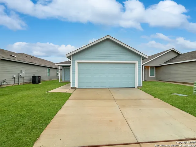 $1,550 | 407 Indian Blossom, San Antonio, TX 78220