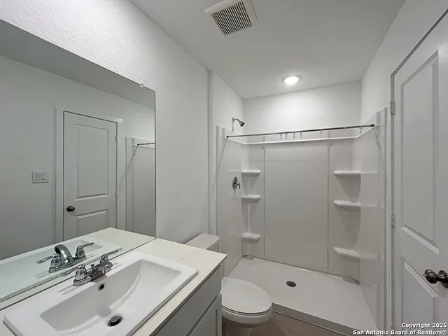 $1,550 | 407 Indian Blossom, San Antonio, TX 78220