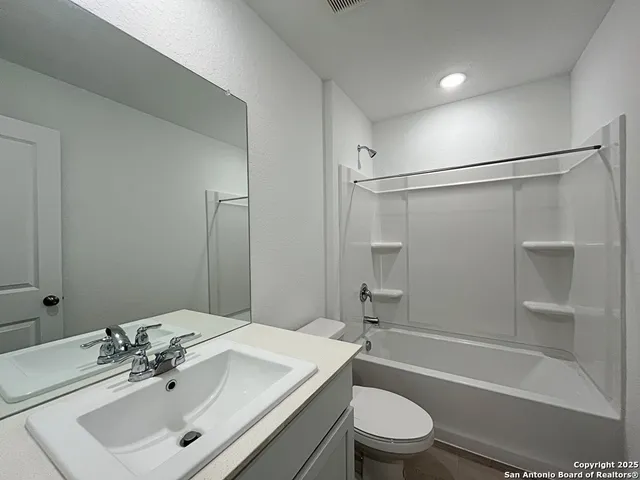 $1,550 | 407 Indian Blossom, San Antonio, TX 78220