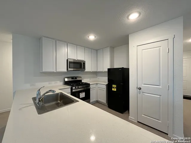 $1,550 | 407 Indian Blossom, San Antonio, TX 78220