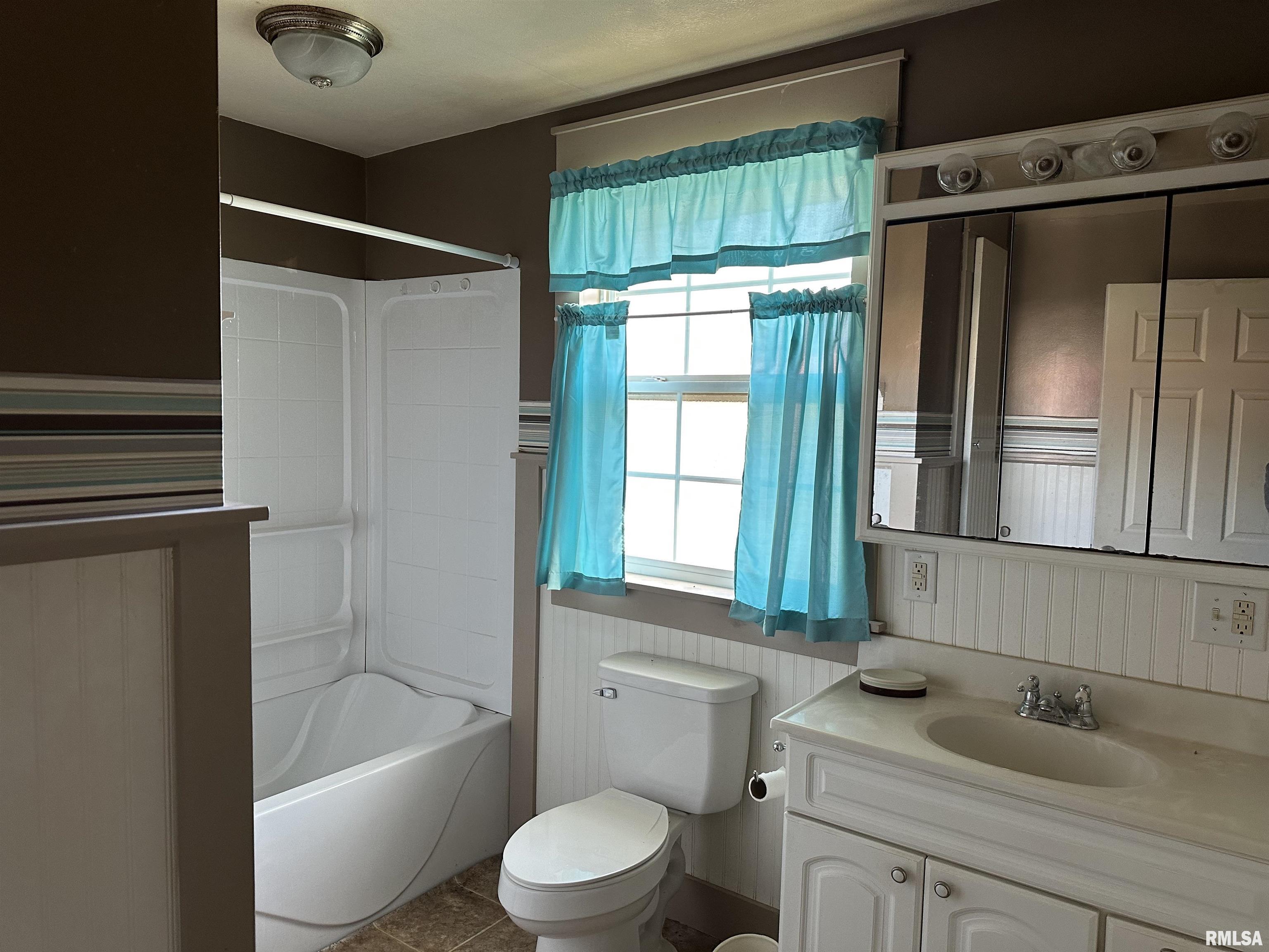 119 Logan Hollow Road Rockwood, IL 62280 - Photo 8 of 10