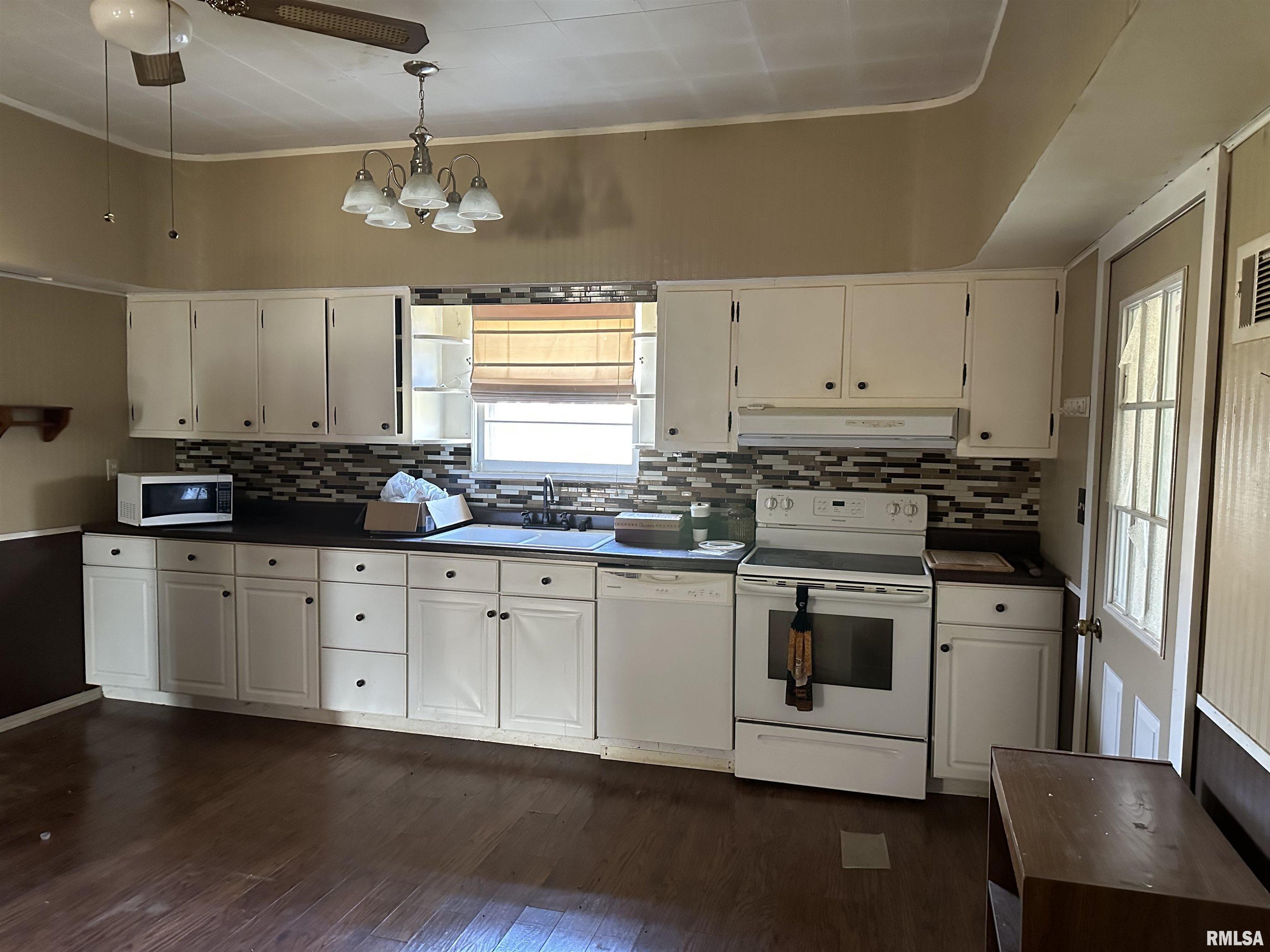 119 Logan Hollow Road Rockwood, IL 62280 - Photo 9 of 10