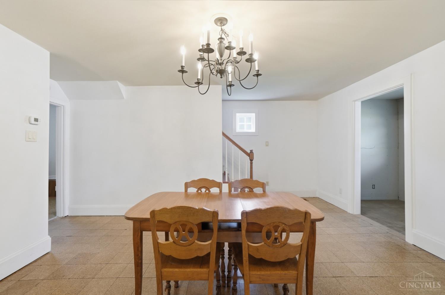 4628 Summerside Road Cincinnati, OH 45244 - Photo 10 of 91