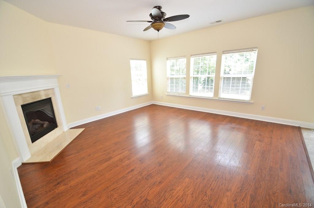 6640 Evanton Loch Road Charlotte, NC 28278 - Photo 3 of 24