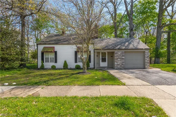 $159,900 | 3675 Randolph Road, Cleveland Heights, OH 44121
