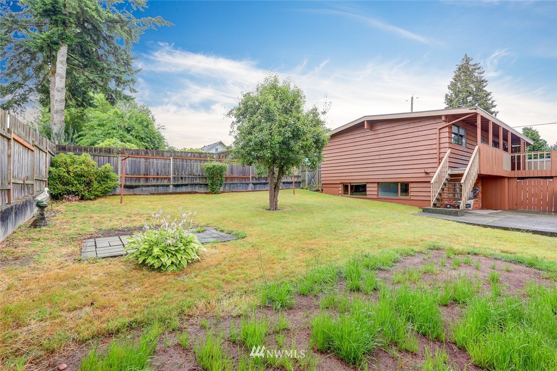 10802 Southeast 181st Street Renton, WA 98055 - Photo 21 of 24