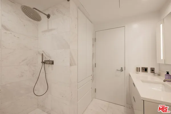 $2,095,000 | 1855 Industrial Street, Unit 307, Los Angeles, CA 90021