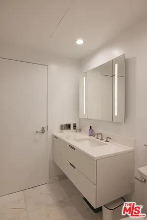 $2,095,000 | 1855 Industrial Street, Unit 307, Los Angeles, CA 90021