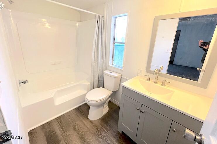 901 West Welland Road Phoenix, AZ 85041 - Photo 10 of 12 MasterBath