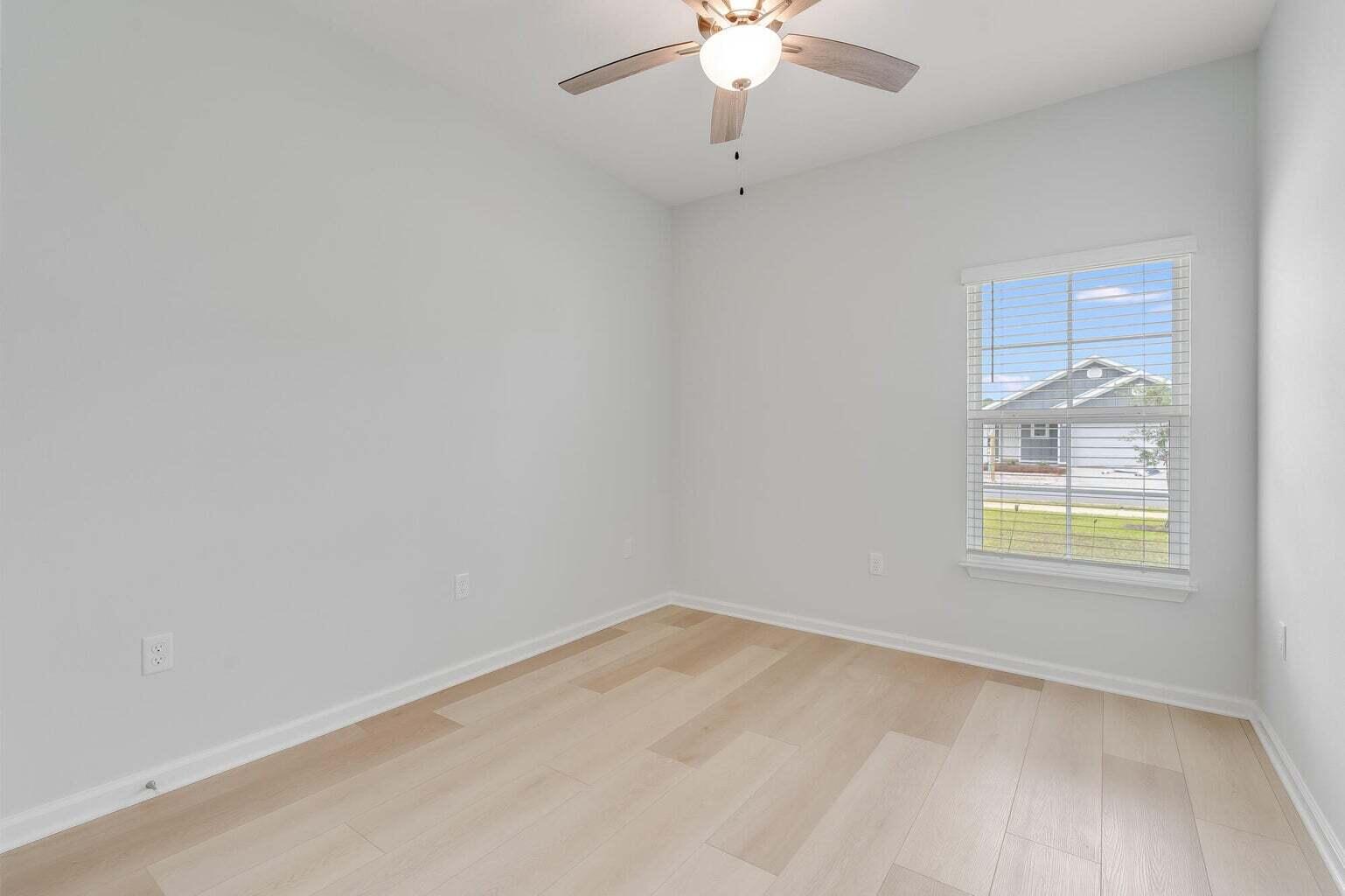 56 Riverwalk Circle Freeport, FL 32439 - Photo 15 of 24 20250729175149733422000000-o