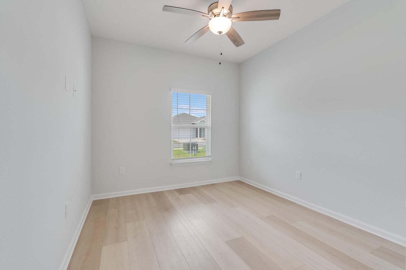 56 Riverwalk Circle Freeport, FL 32439 - Photo 17 of 24 20250729175150466145000000-o