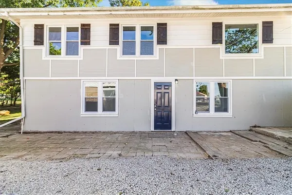 $279,000 | 181 Southeast 13th Highway, Warrensburg, MO 64093