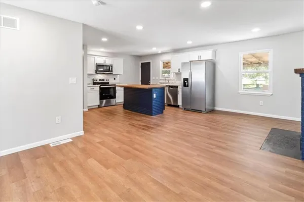 $279,000 | 181 Southeast 13th Highway, Warrensburg, MO 64093